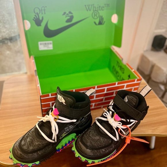 Brand new Nike Off-White Air Force 1’s!! Never worn, comes with box! - Picture 4 of 10